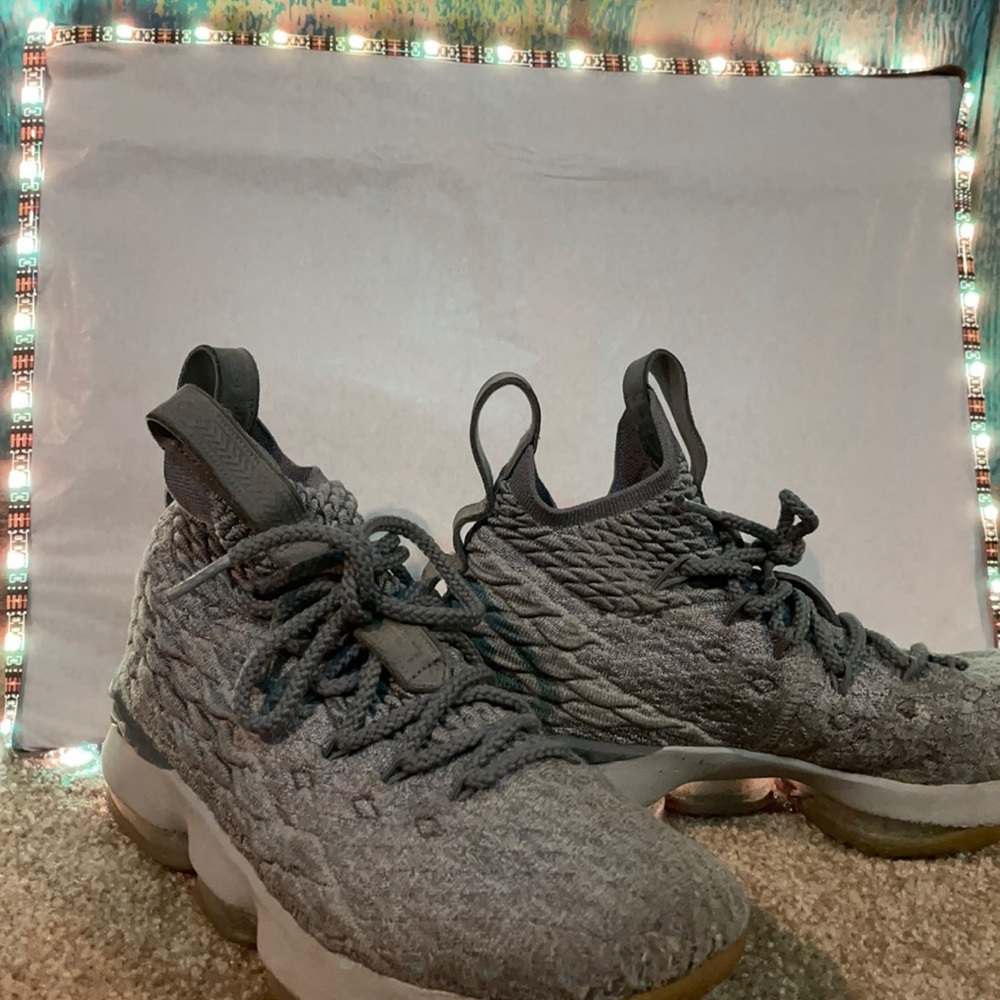 Used LeBron 15 city edition size 6 shoe.Cleaned!!!
